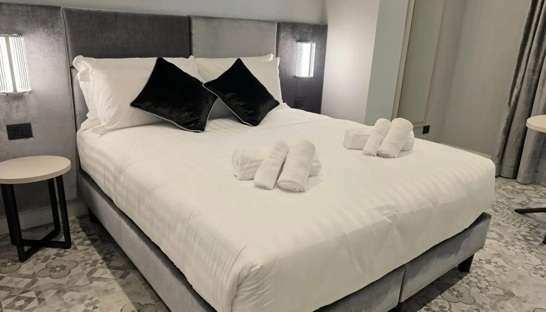 Guest house Victoria Suites Rome Italy